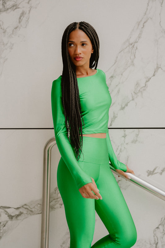 TOP CROPPED MANGA LONGA DEDINHO SHINY GREEN POWER