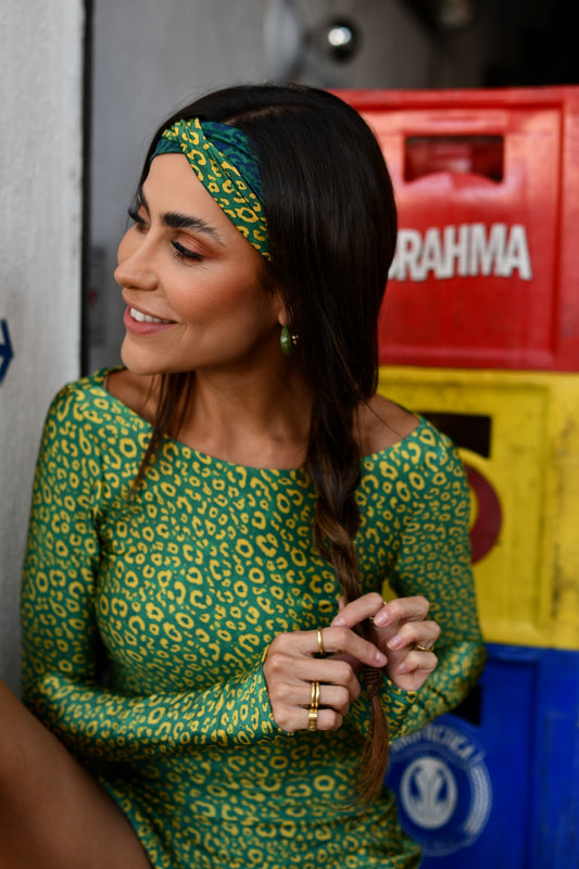 TOP CROPPED MANGA LONGA DEDINHO SHINY LEOPARD GOLD