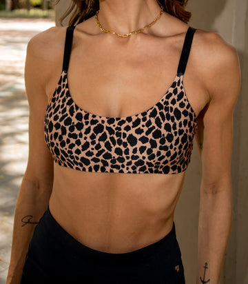 TOP LYCRA ALÇA REGULÁVEL LEOPARDO BEGE
