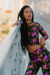 TOP CROPPED MANGA LONGA DEDINHO  NEON VIBES